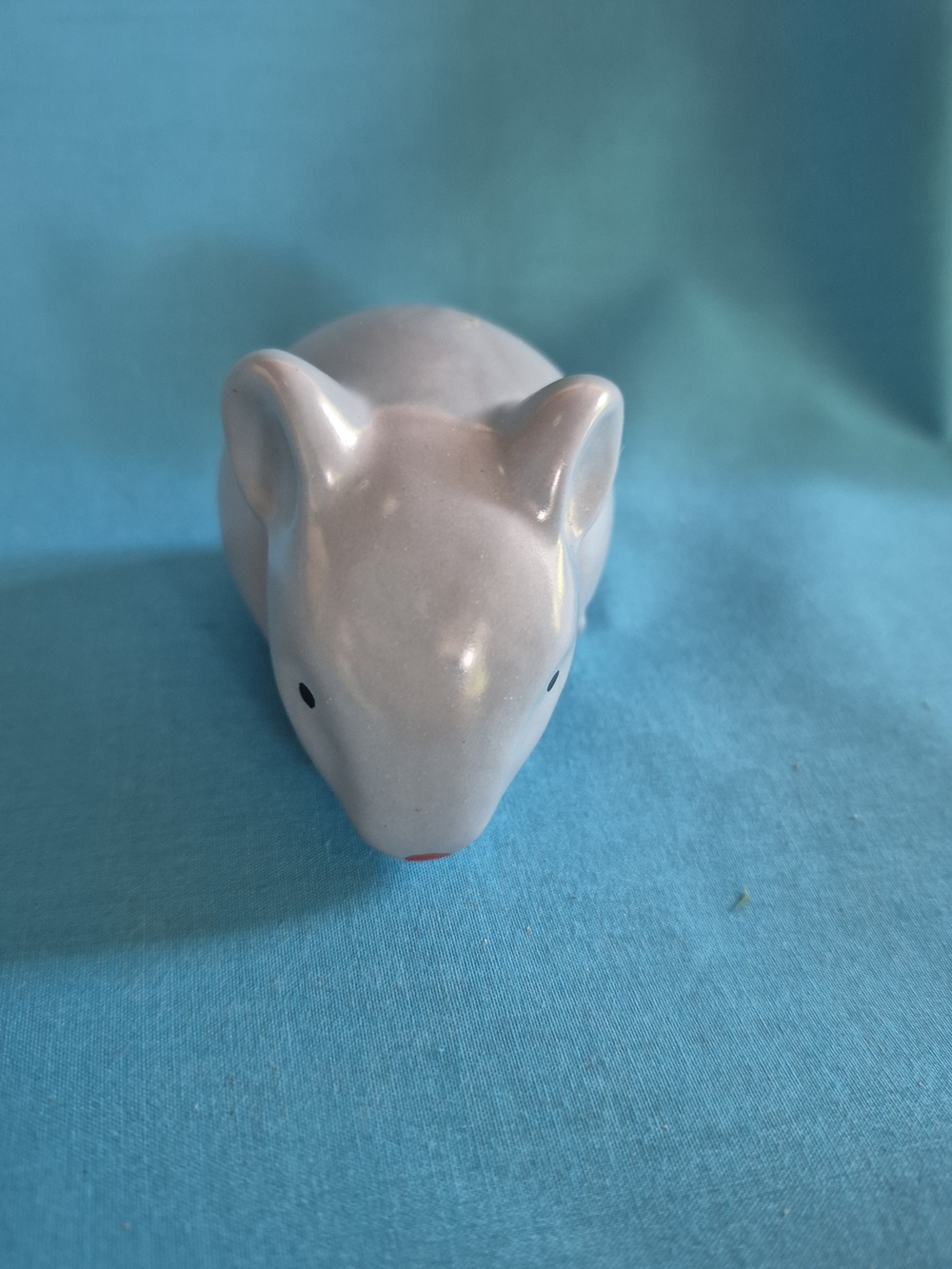 Goebel Gray Porcelain Figurine Label Made In Germany Mint - Picture 2 of 7
